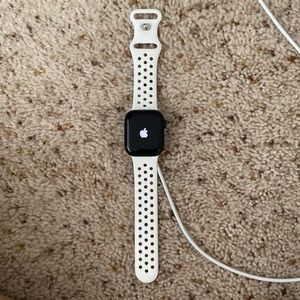 Apple Watch Series 7